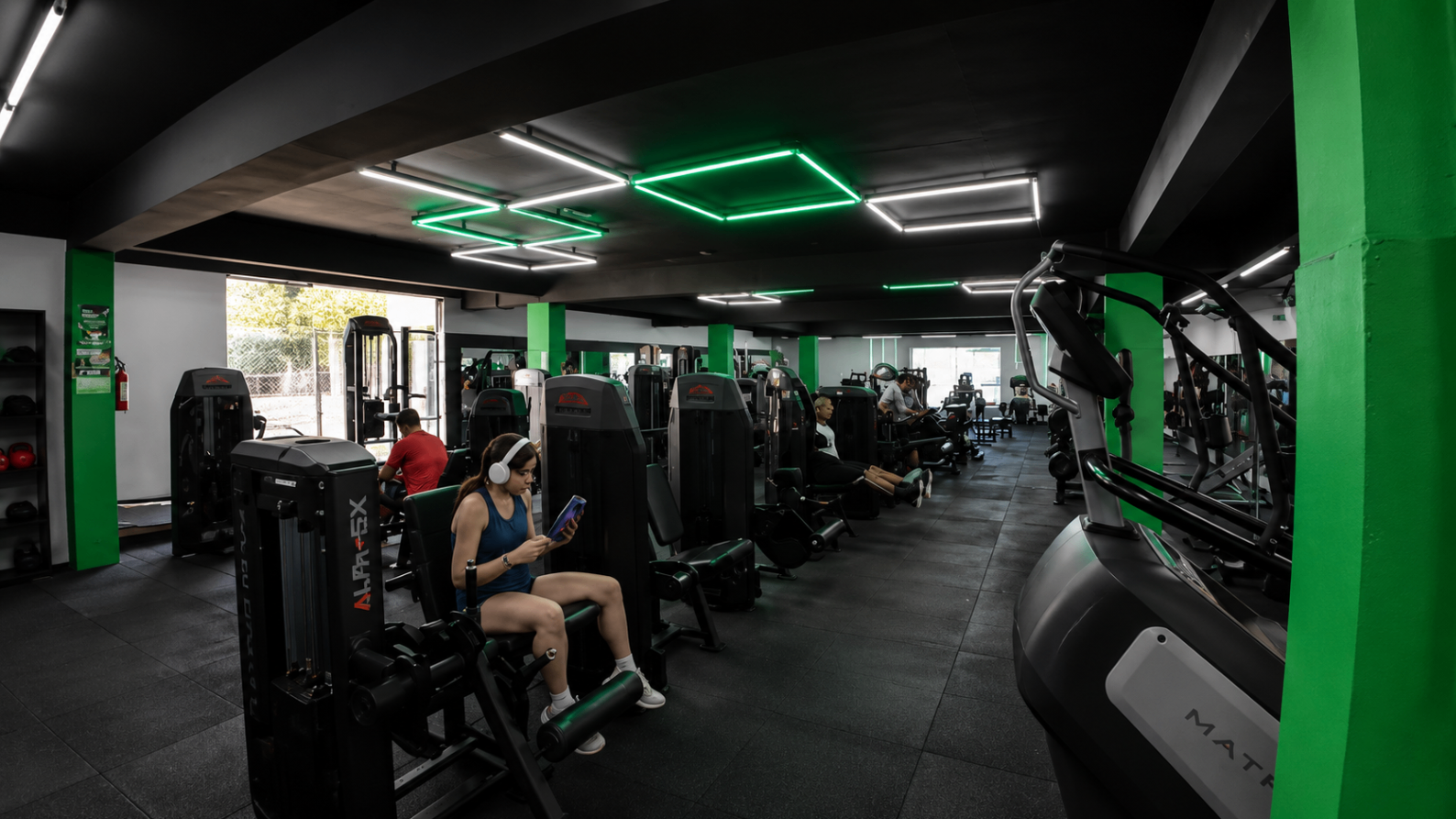 Equipamentos de musculação da Match Fit Encruzilhada
