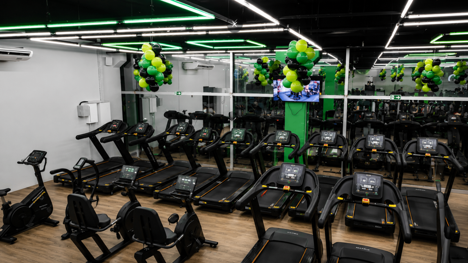 Segundo ângulo da área de cardio da Match Fit Camaragibe I